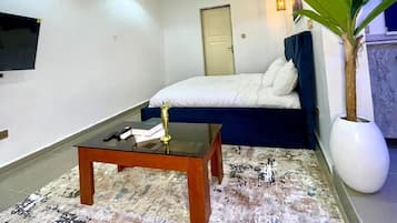 Apartment, 1 Bedroom, Non Smoking | 1 bedroom, free WiFi