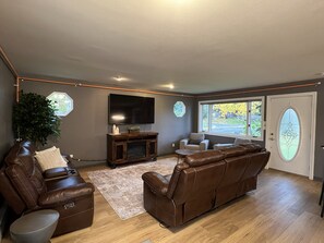 Luokittelematon kuva, 5 kautta 21, painike