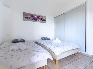 4 bedrooms, Internet