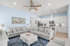 Smart TV, books - "Stella Marina" - West Side PCB - Large Home (Panama City Beach)