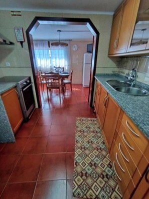 Mikrovågsugn, ugn och spishäll