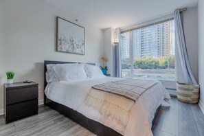 2 soverom, strykejern/-brett, wi-fi og sengetøy