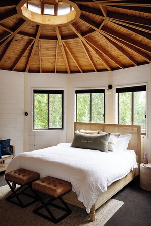 Suíte luxo, para não fumantes, cozinha | Wi-Fi de cortesia, roupa de cama