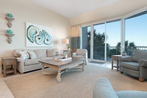 Smart-TV, DVD-Player, Tischtennisplatte