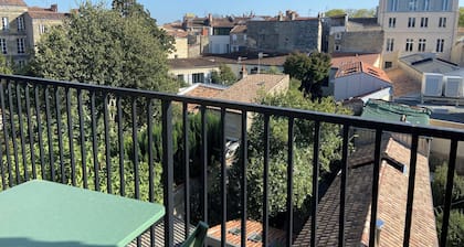 Prestigious duplex in the heart of the Golden Triangle