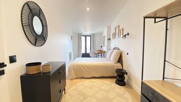 3 chambres, fer et planche Ă repasser, Wi-Fi, draps fournis