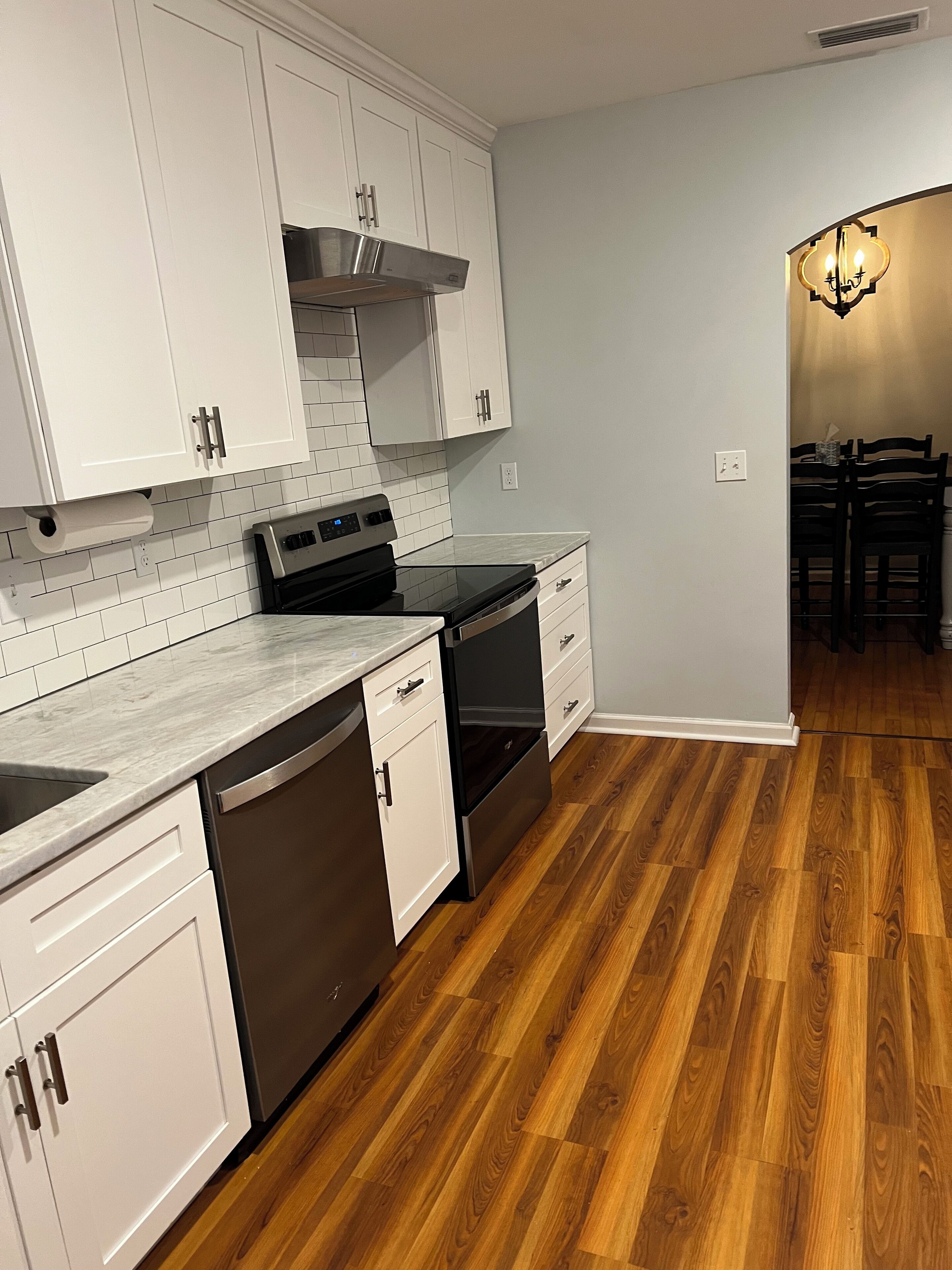 雪櫃、微波爐、焗爐、爐具