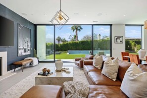 TV connectée, cheminée