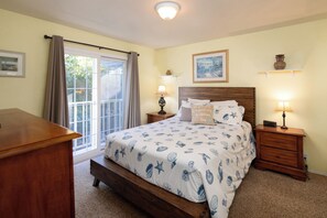 2 bedrooms, iron/ironing board, internet