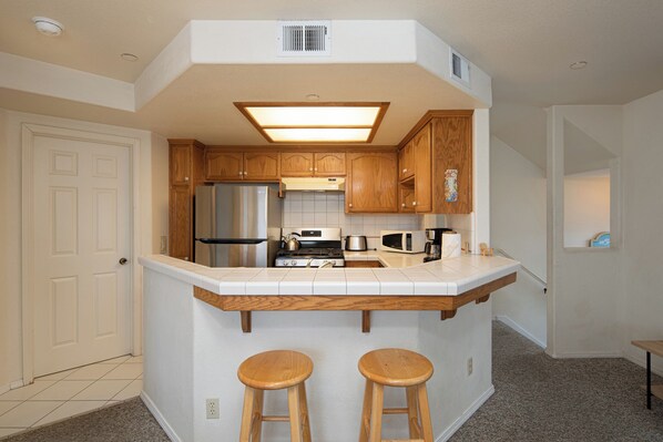 Oven, stovetop, ice maker