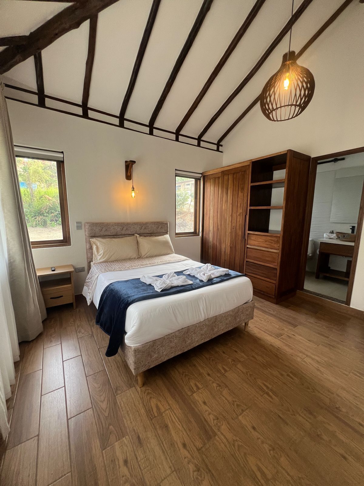 4 bedrooms, WiFi, bed sheets