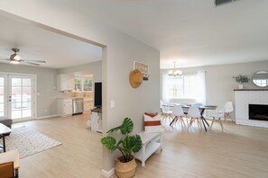 Interior - 130 Carmelde - STR 0184 (Grover Beach)