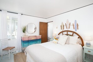 2 soverom og strykejern/-brett