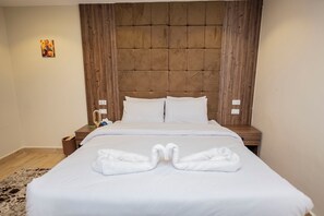 1 bedroom, free minibar, desk, free WiFi