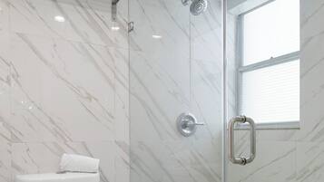 Apartment | Bathroom