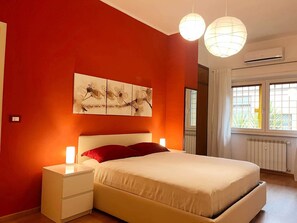 1 habitación, escritorio, wifi gratis y ropa de cama 