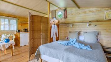 1 Schlafzimmer, Bügeleisen/Bügelbrett, Bettwäsche