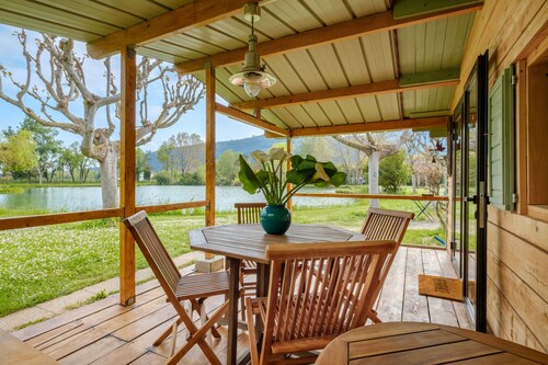 Chalet 'Les Iris' with private pool, shared terrace, and air conditioning