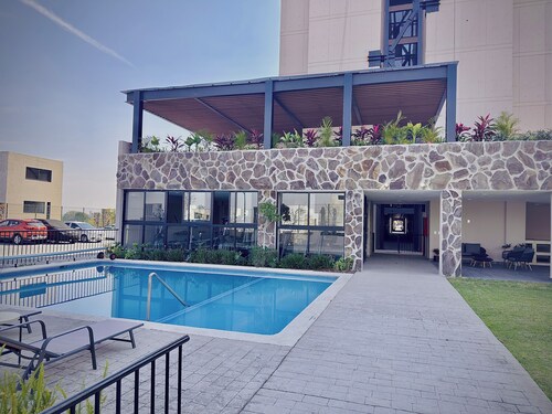 Apartment Tlaquepaque | Panoramic View | Swimming Pool | Terrace | Gymnasium