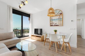 TV - Apartment 'Adhara 053' with Sea View, Wi-Fi and Air Conditioning (Torre del Mar)