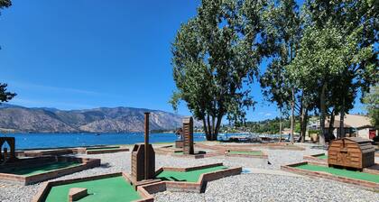 Bright Water Sunrise Home at Wapato Point Resort 5-bed Close to Sandy Beach/Pool