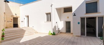 Apartment 'Ilios' with Shared Terrace, Wi-Fi and Air Conditioning