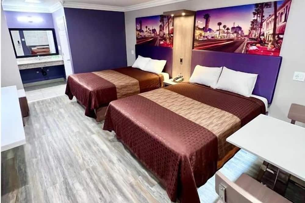 Paradise Inn