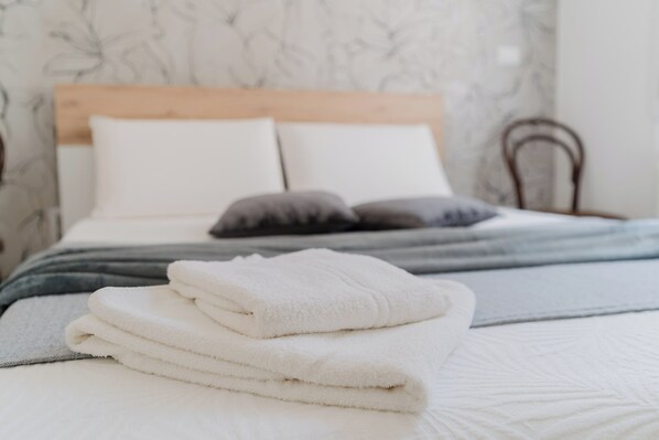 1 camera, ferro/asse da stiro, Wi-Fi gratuito, lenzuola