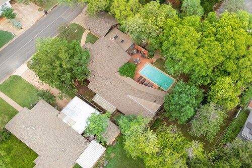 Lone Star Hacienda - Resort-Style Texas Charm
