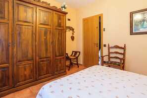 6 Schlafzimmer, Bügeleisen/Bügelbrett, kostenloses WLAN, Bettwäsche