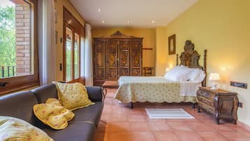 6 habitaciones, tabla de planchar con plancha y wifi gratis