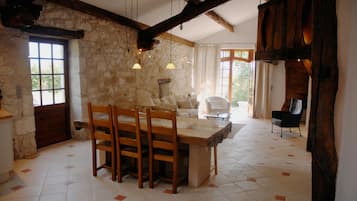 Table de tennis de table