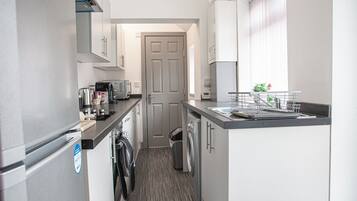 Fridge, microwave, oven, stovetop