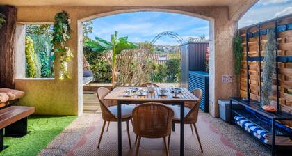 Studio 'Cocoon Hut - Terrace - Pool' avec piscine partagée, Wi-Fi et climatisation