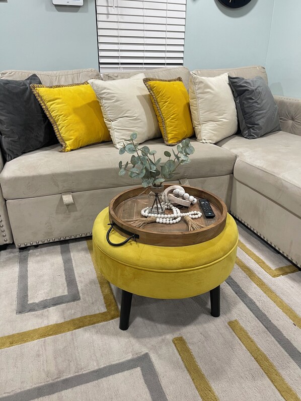 Smart TV, fireplace, video games, stereo