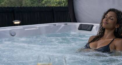 Hot Tub -Tiny House -Fire Pit 15 min from the Bogue Chitto State Park