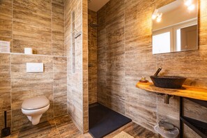 シャワー、タオル