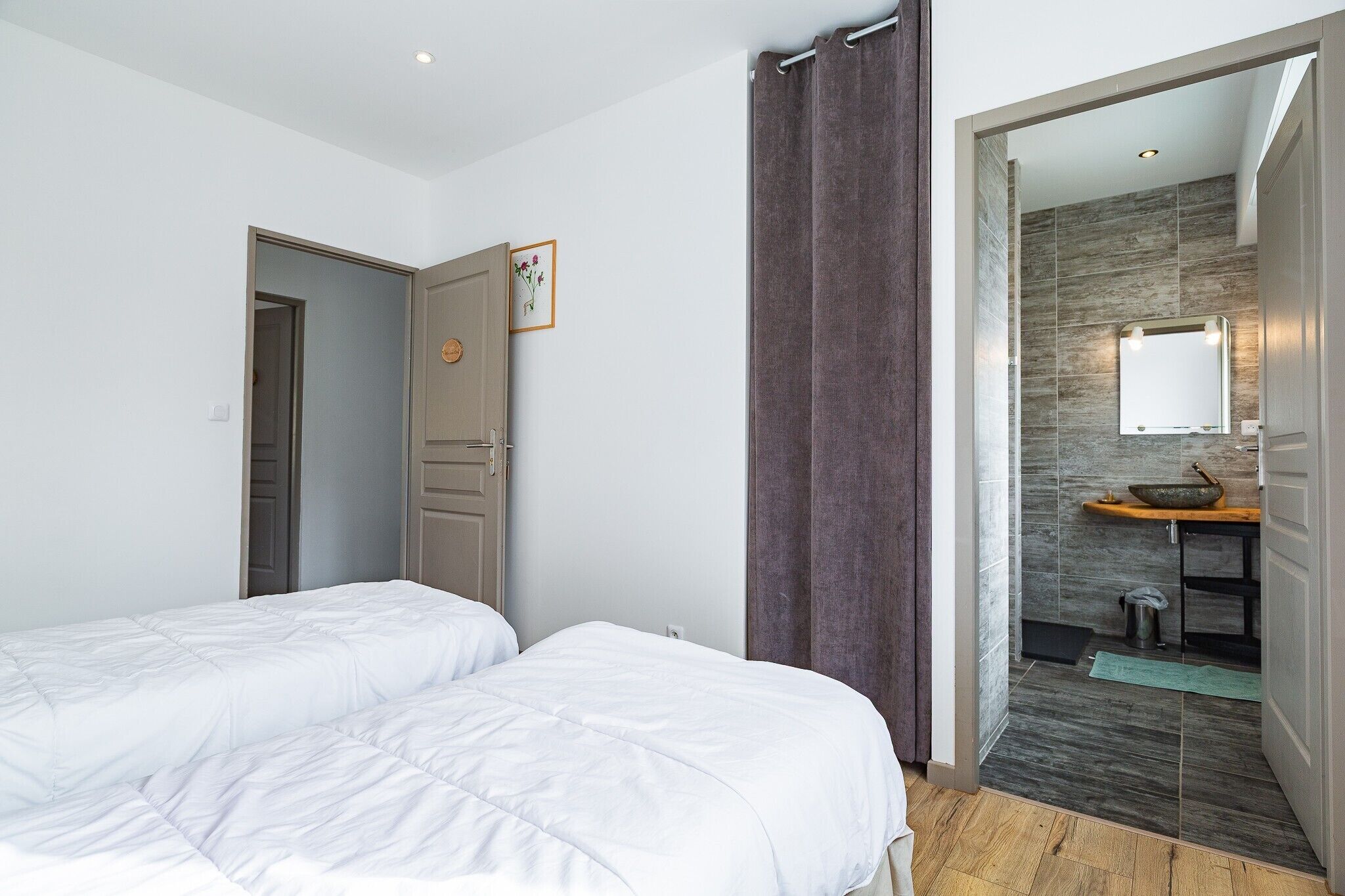 5 chambres, Wi-Fi gratuit, draps fournis