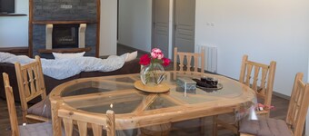 Holiday Home 'La Clé Du Vercors' with Mountain View, Private Terrace and Wi-Fi