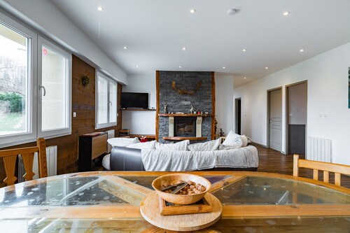 Maison de vacances 'La Clé Du Vercors' avec vue sur les montagnes, terrasse privée et Wi-Fi