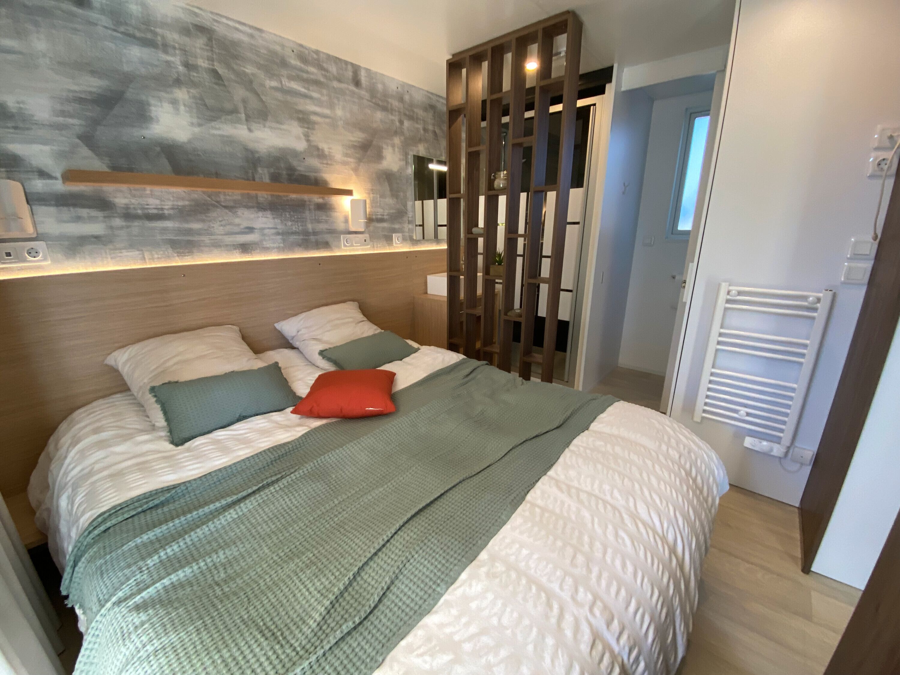 3 間睡房、免費 Wi-Fi、床單