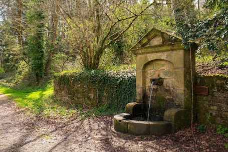 Property grounds. Holiday Home 'La Maison De Toulbadeu' with Private Terrace and Private Garden