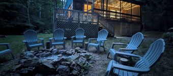 Secluded Mountain Retreat - Cozy Cabin on 8 Private Acres Near Shenandoah 