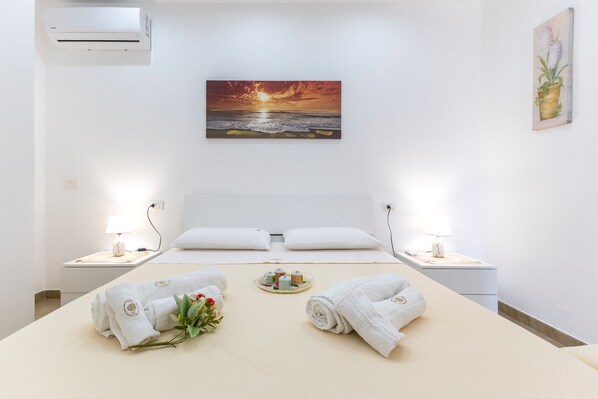 3 chambres, fer et planche à repasser, Wi-Fi gratuit, draps fournis