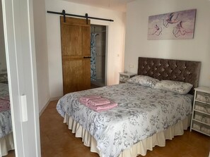 3 Schlafzimmer, Bügeleisen/Bügelbrett, WLAN, Bettwäsche