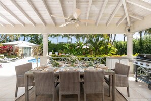 Outdoor dining
