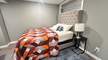1 Schlafzimmer, Schreibtisch, Bügeleisen/Bügelbrett, kostenloses WLAN