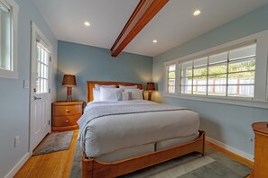 2 chambres, fer et planche à repasser, Wi-Fi gratuit, draps fournis