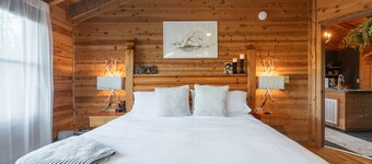 Indoor Jacuzzi~Adult Cabin~BDSM~Views