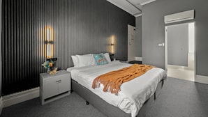 Habitación Deluxe doble, 1 cama de matrimonio grande | Wifi gratis